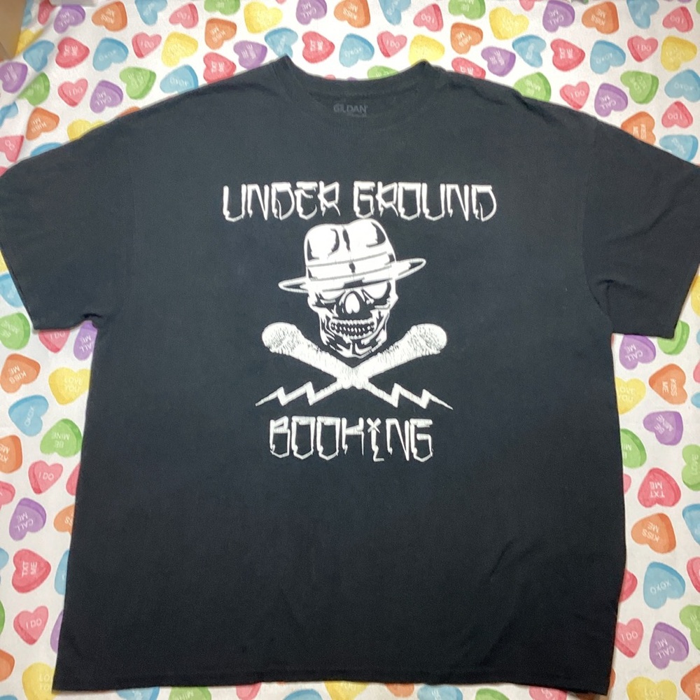 Men’s Black Crew Neck TShirt Short Sleeve with UnderGroubd Booking